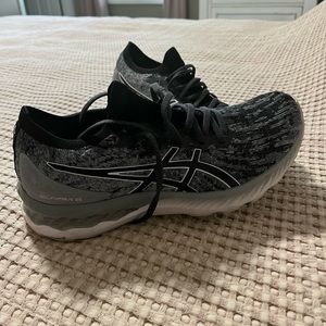 Women’s ASICS Gel Nimbus 23
